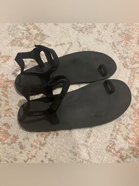 Xero Shoes Jessie Minimalist Toe Loop Barefoot Sandal Women's US 10 Black